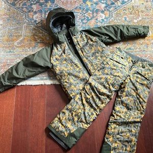 Ski Pants & jackets Patagonia NWOT